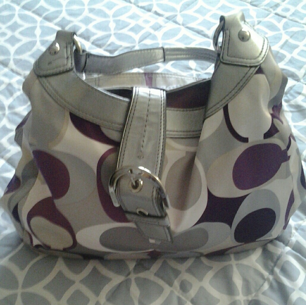 Coach Signature Shoulder Bag